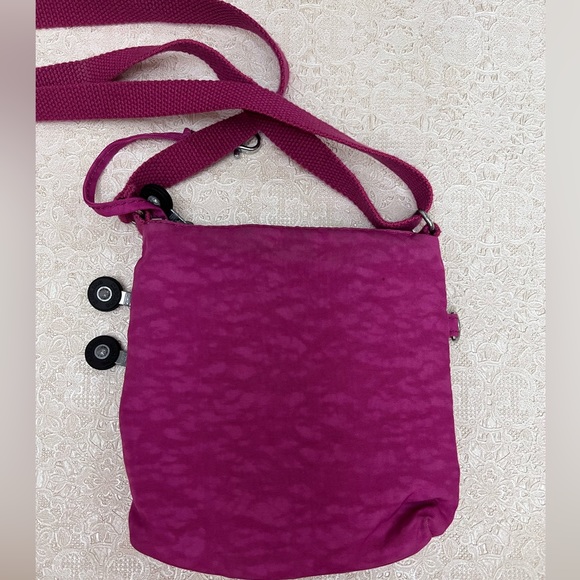 Kipling Crossbody purse. Pink/Fuchsia color. - Picture 2 of 16
